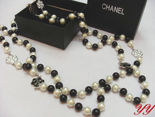 Collana Chanel Modello 281